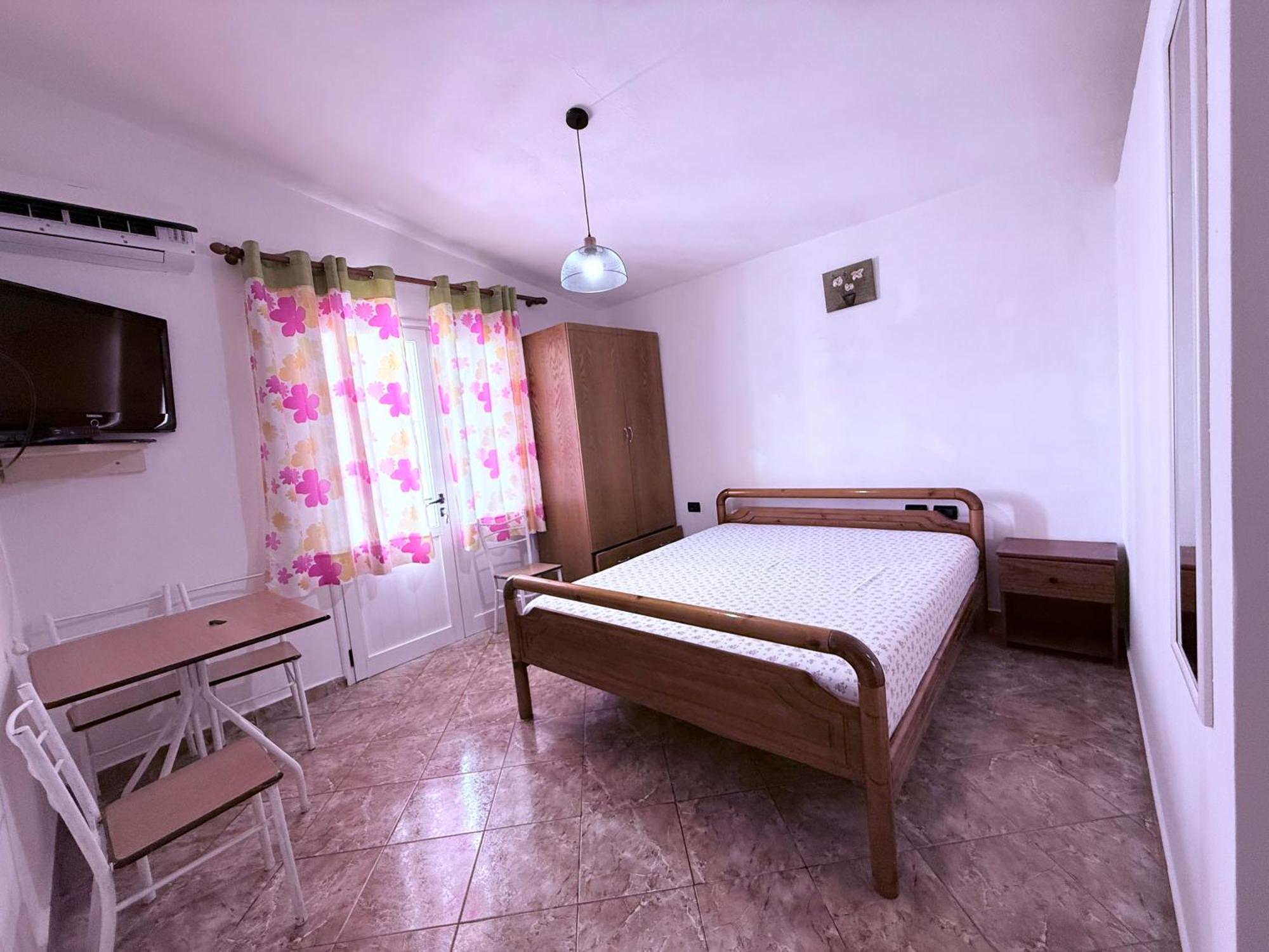 Jazoj Family hotel Orikumi Exteriér fotografie